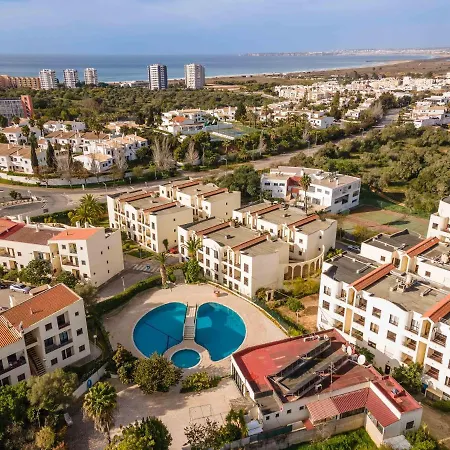 T1 Férias, Piscina E Praia! *